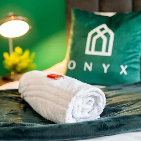 Onyx Superior Warstone Lane