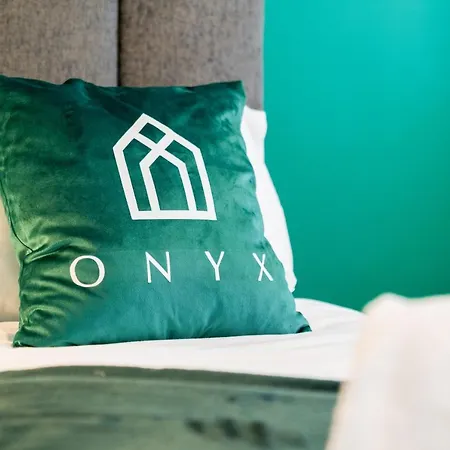 Onyx Superior Warstone Lane Apartament