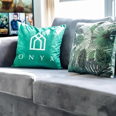 Onyx Superior Warstone Lane Apartament *