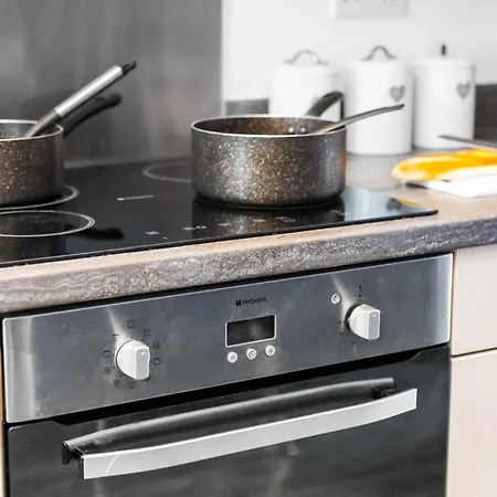 Onyx Superior Warstone Lane Apartament